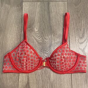 Victoria’s Secret Sheer Red Unlined‎ Underwire Demi Bra Size 32B